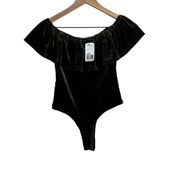 NUDE Green Velvet Off Ruffled Shoulder Bodysuit - Picture 1 of 6